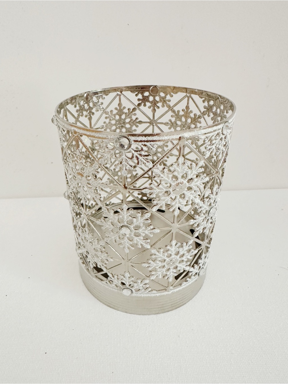 Bath & Body Works Snowflake Single Wick Candle Holder